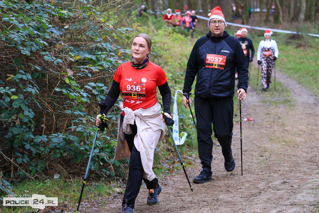 Nordic walking na XIII Biegu Mikołajkowym w Policach