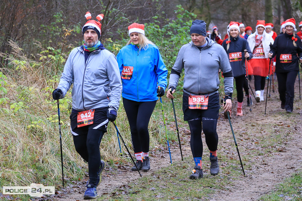 Nordic walking na XIII Biegu Mikołajkowym w Policach
