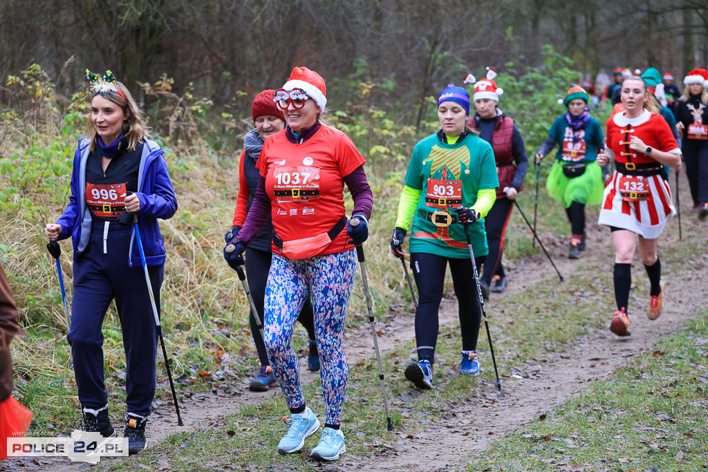Nordic walking na XIII Biegu Mikołajkowym w Policach
