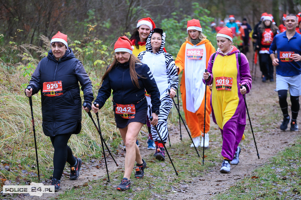 Nordic walking na XIII Biegu Mikołajkowym w Policach