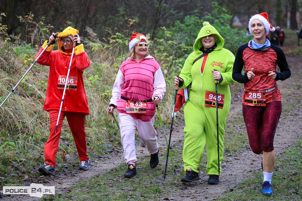 Nordic walking na XIII Biegu Mikołajkowym w Policach
