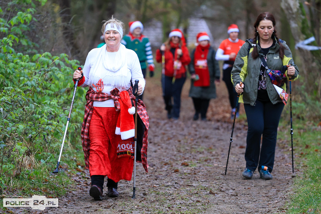 Nordic walking na XIII Biegu Mikołajkowym w Policach