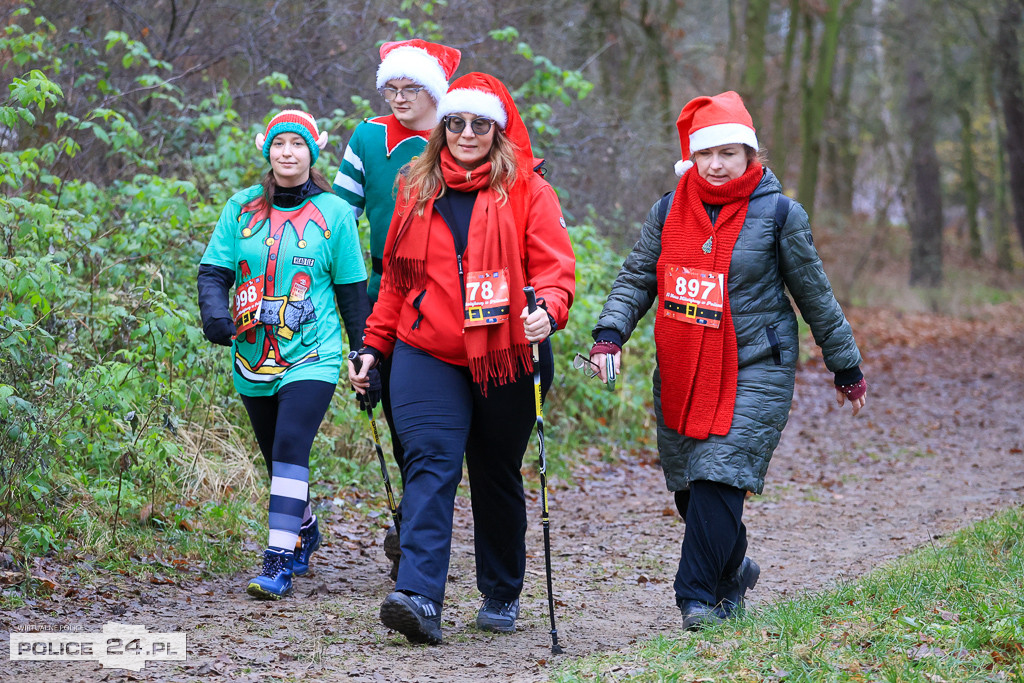 Nordic walking na XIII Biegu Mikołajkowym w Policach