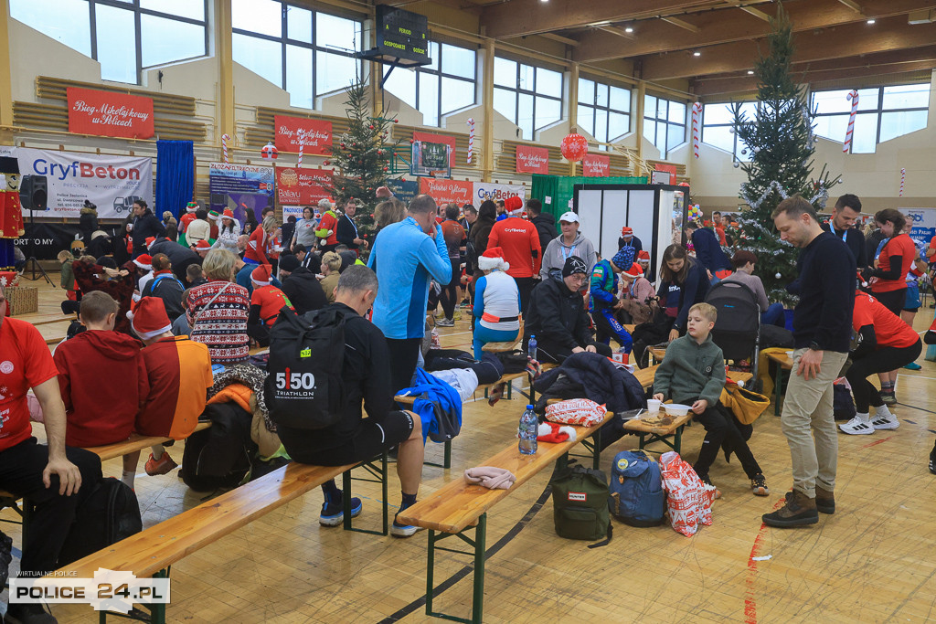 Nordic walking na XIII Biegu Mikołajkowym w Policach