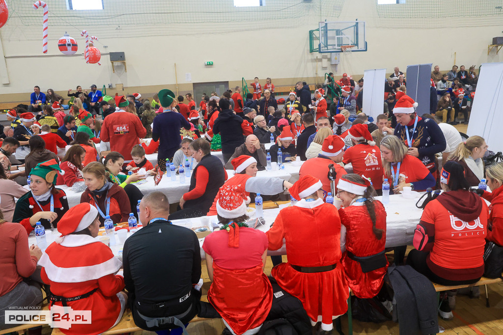 Nordic walking na XIII Biegu Mikołajkowym w Policach