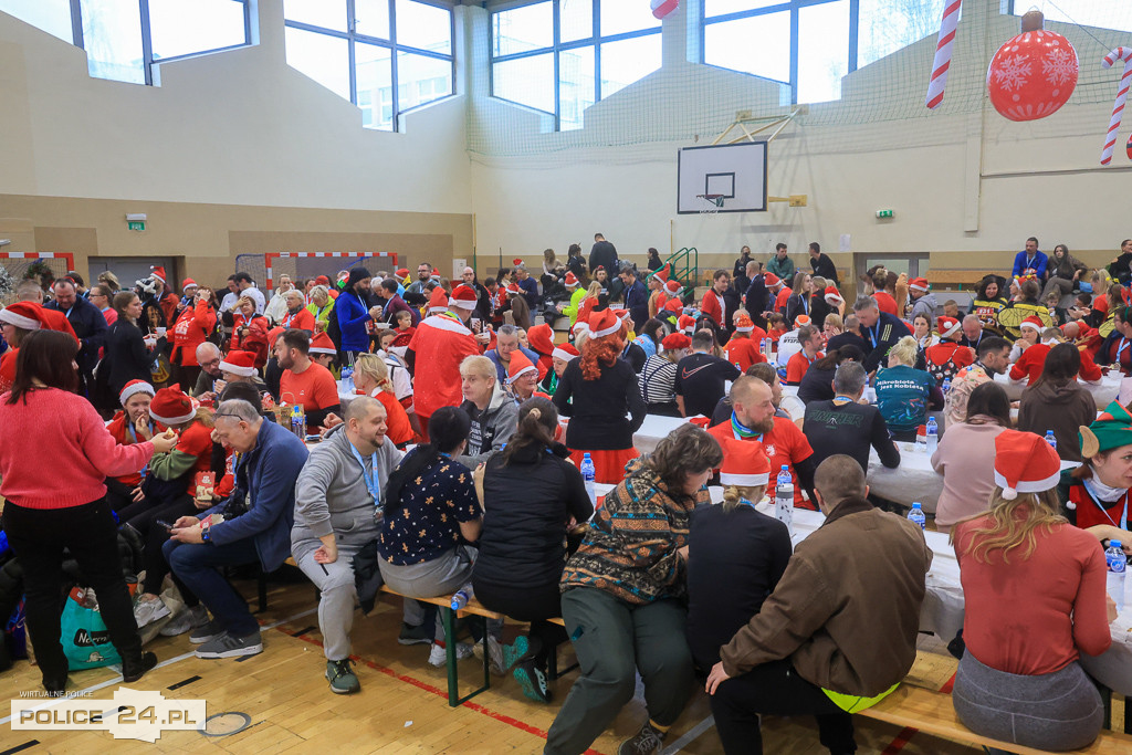 Nordic walking na XIII Biegu Mikołajkowym w Policach