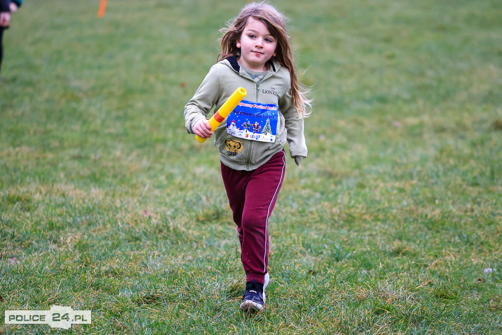 Świąteczny Festiwal Sztafet – Biegniemy dla Kacpra