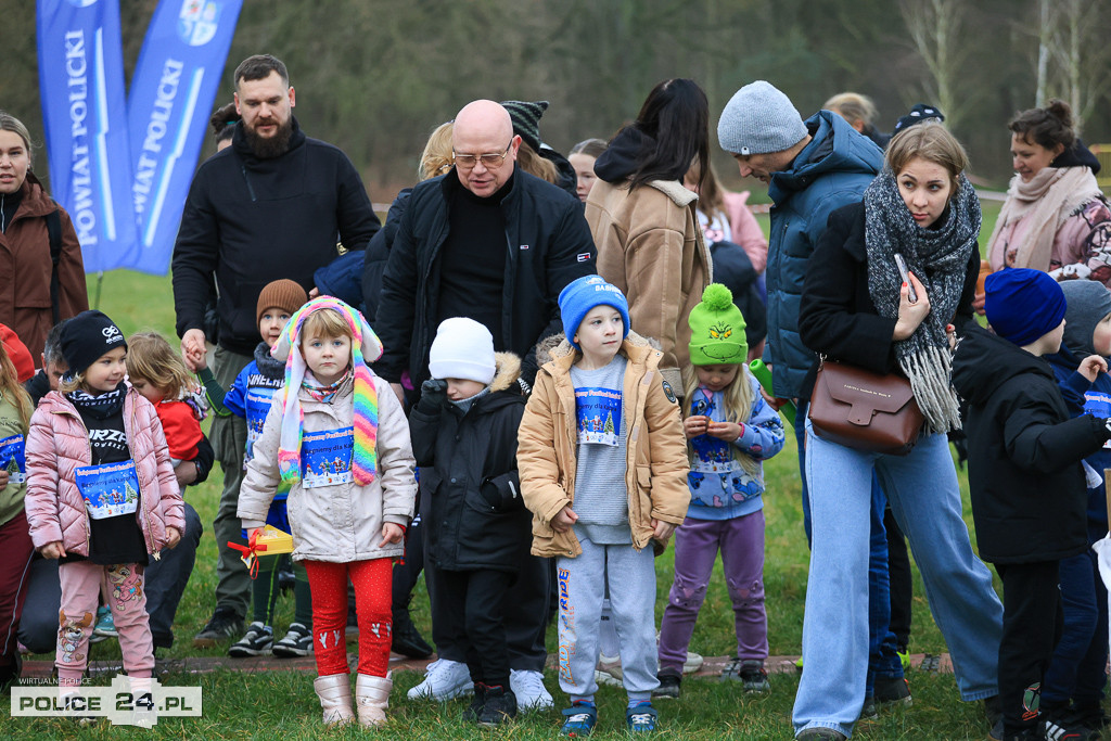 Świąteczny Festiwal Sztafet – Biegniemy dla Kacpra