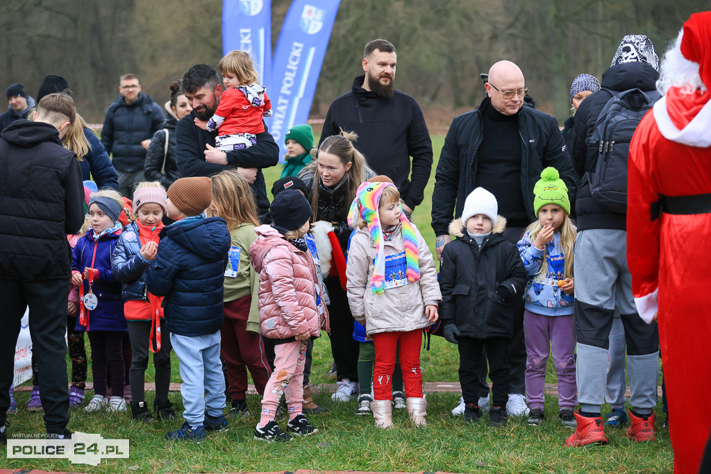 Świąteczny Festiwal Sztafet – Biegniemy dla Kacpra