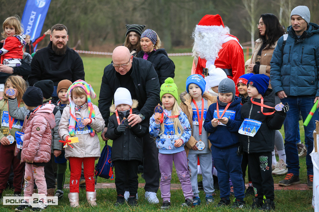 Świąteczny Festiwal Sztafet – Biegniemy dla Kacpra