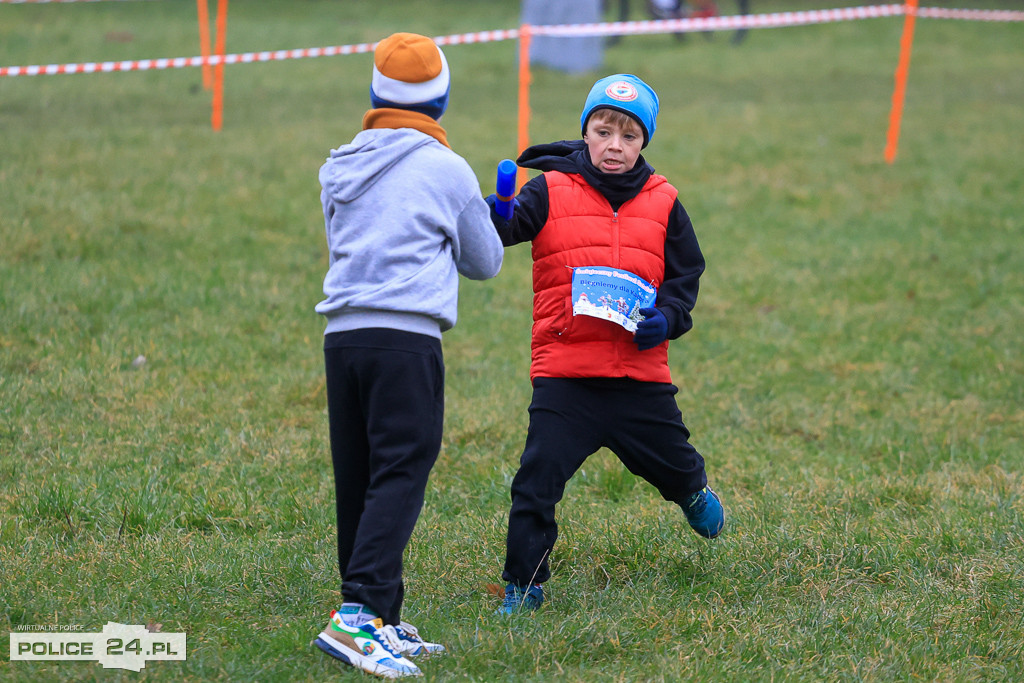 Świąteczny Festiwal Sztafet – Biegniemy dla Kacpra