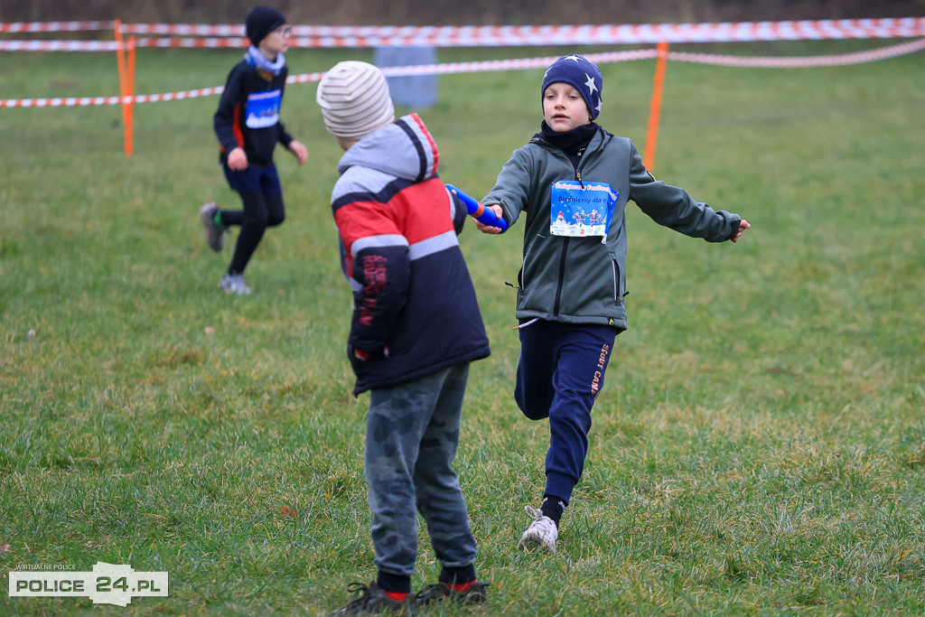 Świąteczny Festiwal Sztafet – Biegniemy dla Kacpra