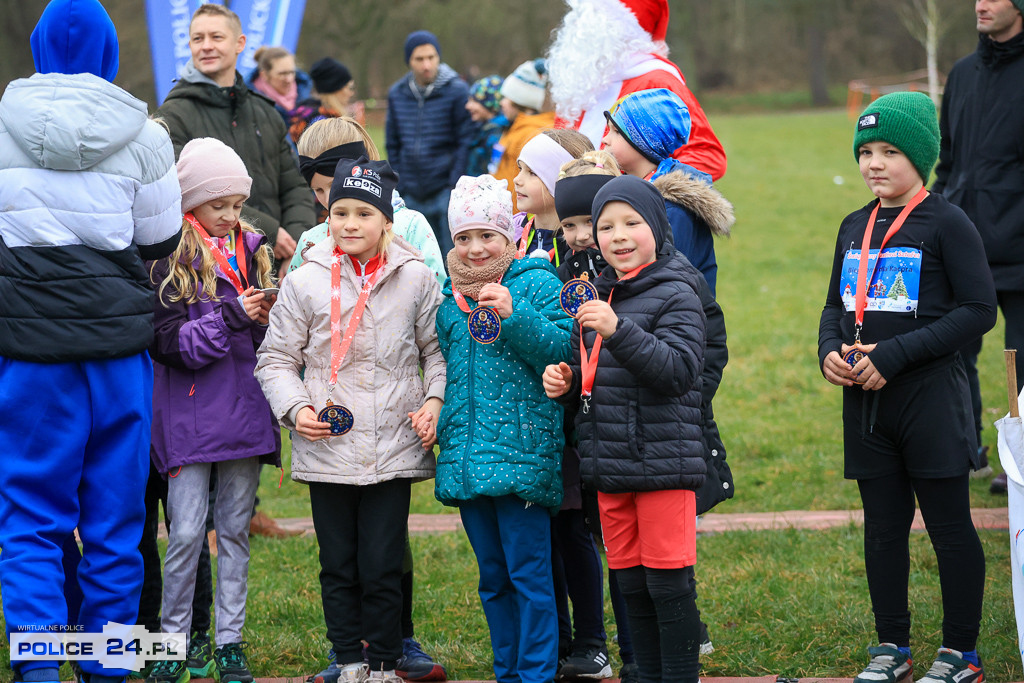 Świąteczny Festiwal Sztafet – Biegniemy dla Kacpra