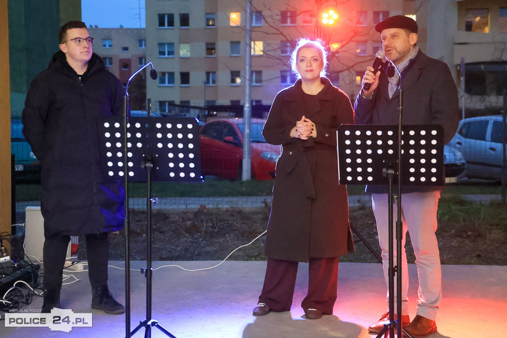 Spotkanie wigilijne i wspólne kolędowanie Znak pokoju