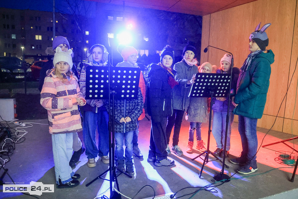 Spotkanie wigilijne i wspólne kolędowanie Znak pokoju