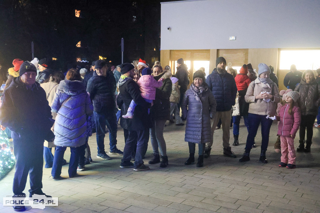 Spotkanie wigilijne i wspólne kolędowanie Znak pokoju