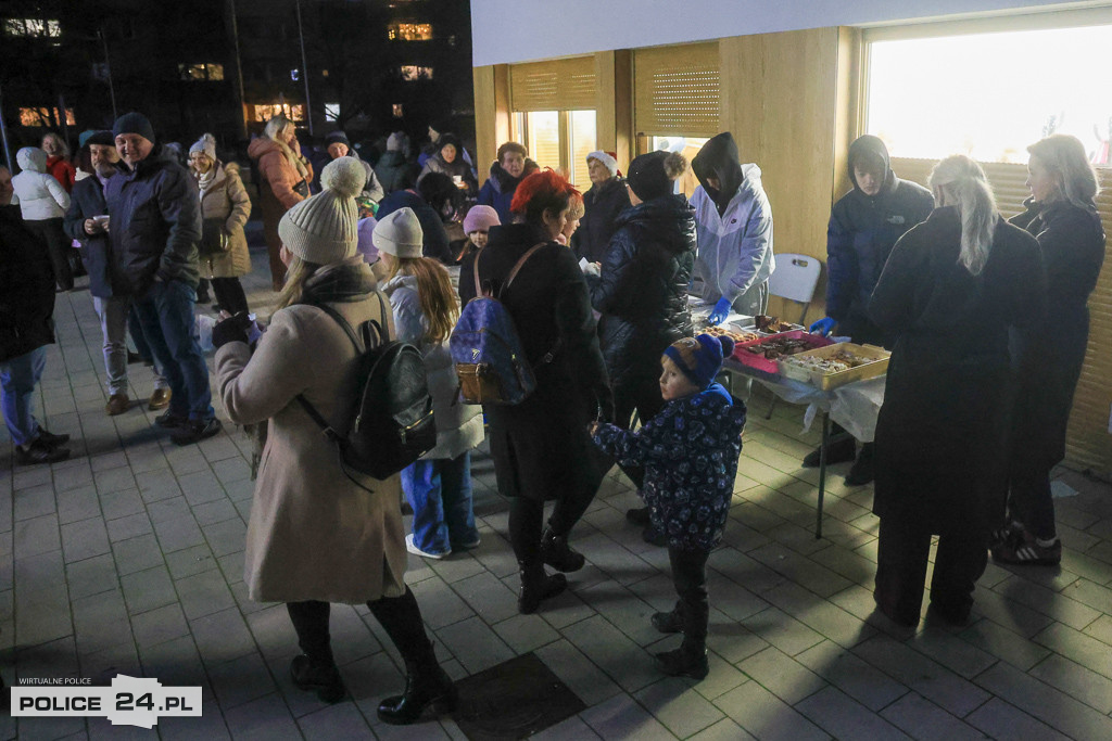Spotkanie wigilijne i wspólne kolędowanie Znak pokoju