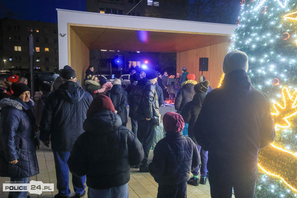 Spotkanie wigilijne i wspólne kolędowanie Znak pokoju