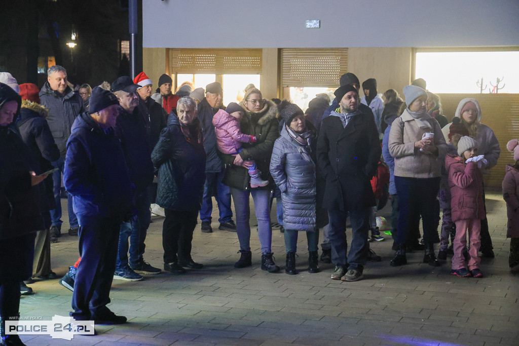 Spotkanie wigilijne i wspólne kolędowanie Znak pokoju