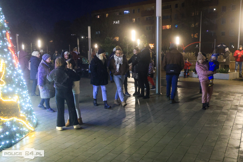 Spotkanie wigilijne i wspólne kolędowanie Znak pokoju