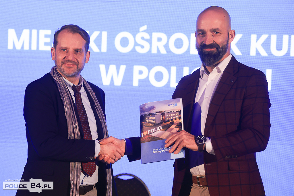 Karta Mieszkańca Gminy Police: podpisano pierwsze umowy z partnerami