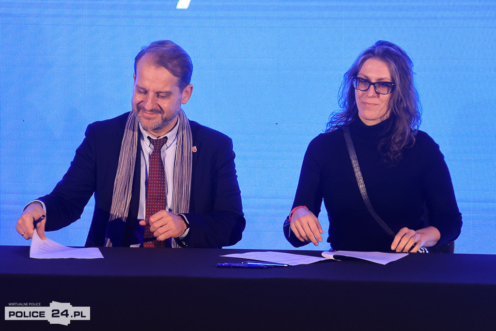 Karta Mieszkańca Gminy Police: podpisano pierwsze umowy z partnerami