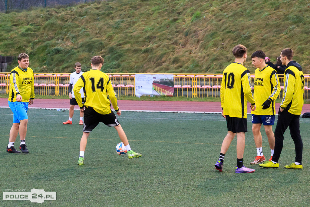 Świąteczny Turniej Charytatywny w Policach