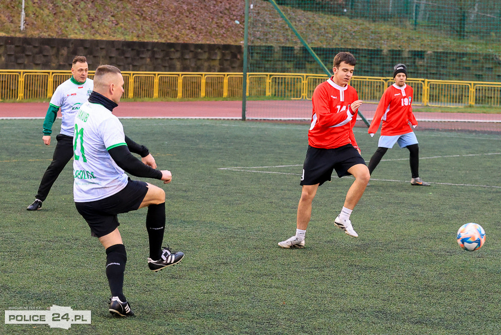 Świąteczny Turniej Charytatywny w Policach