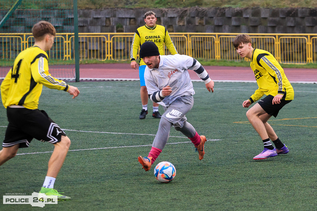 Świąteczny Turniej Charytatywny w Policach