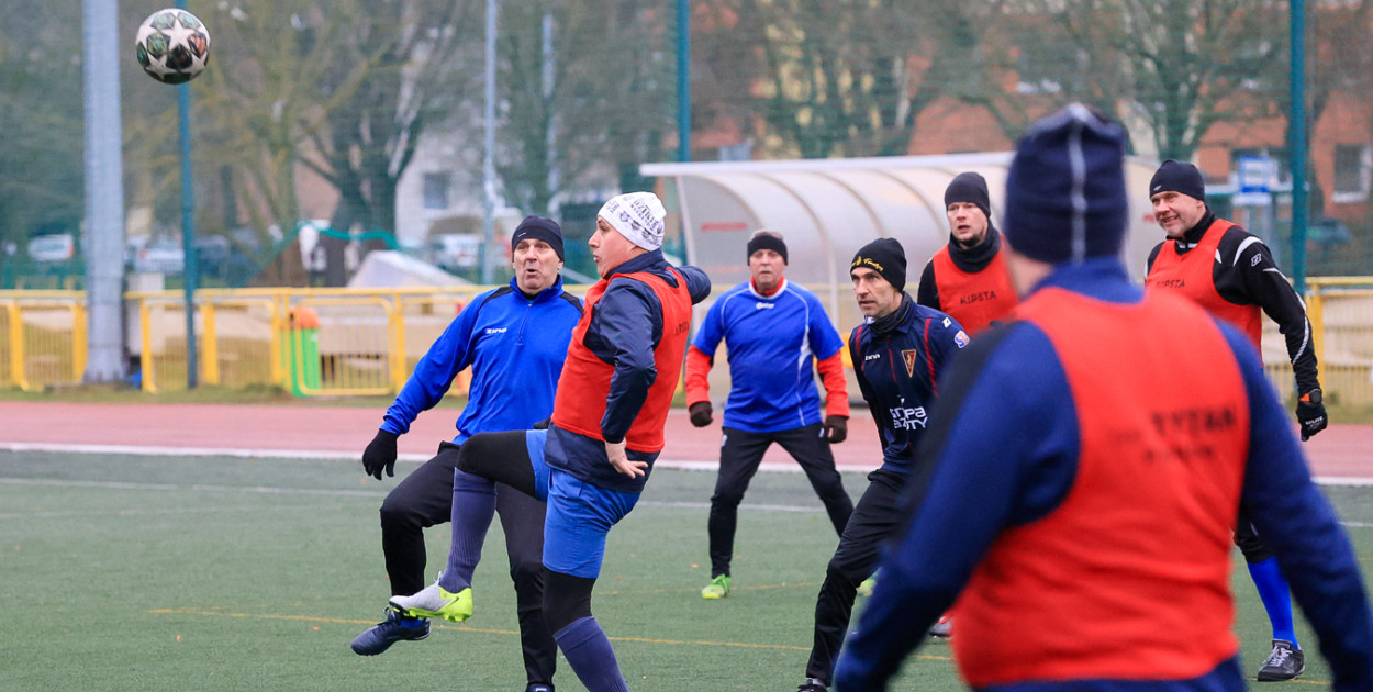 Szampan, boisko i 37 lat tradycji