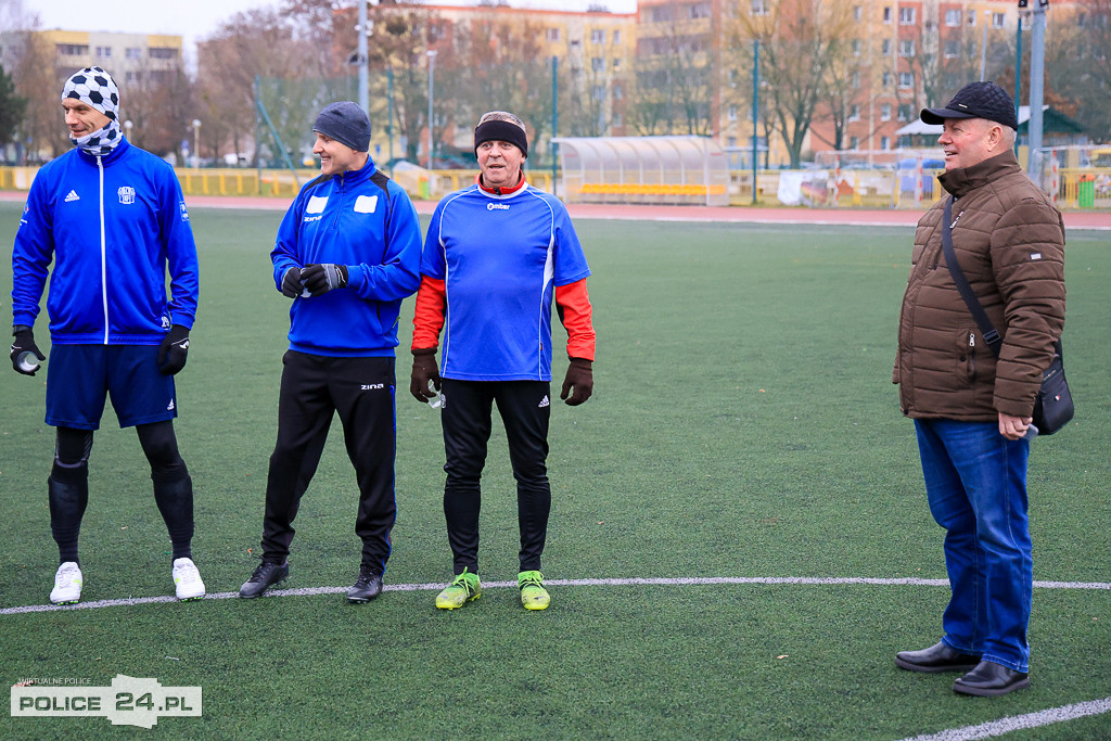 Szampan, boisko i 37 lat tradycji