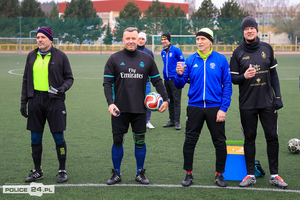 Szampan, boisko i 37 lat tradycji