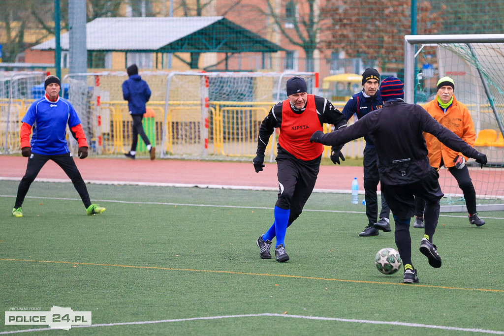 Szampan, boisko i 37 lat tradycji