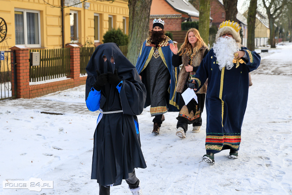 Kolędnicy w Niekłończycy. Dawna tradycja wraca
