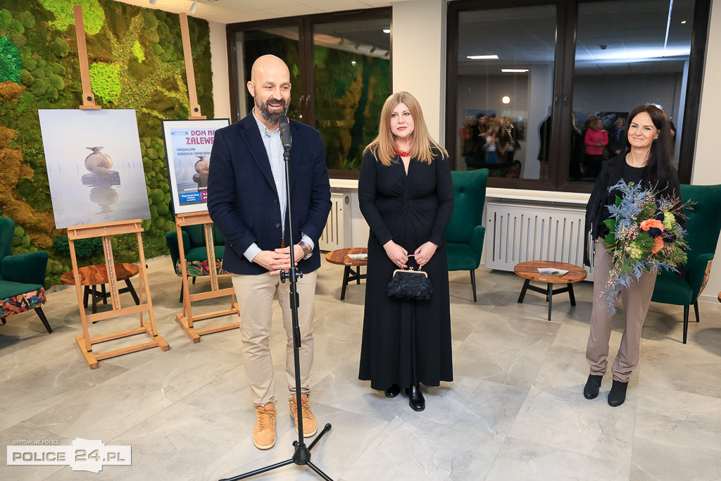 Dom nad zalewem – wyjątkowy wernisaż w Policach