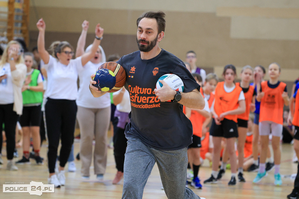 Turniej Gier i Zabaw Ruchowych o Puchar Burmistrza Polic