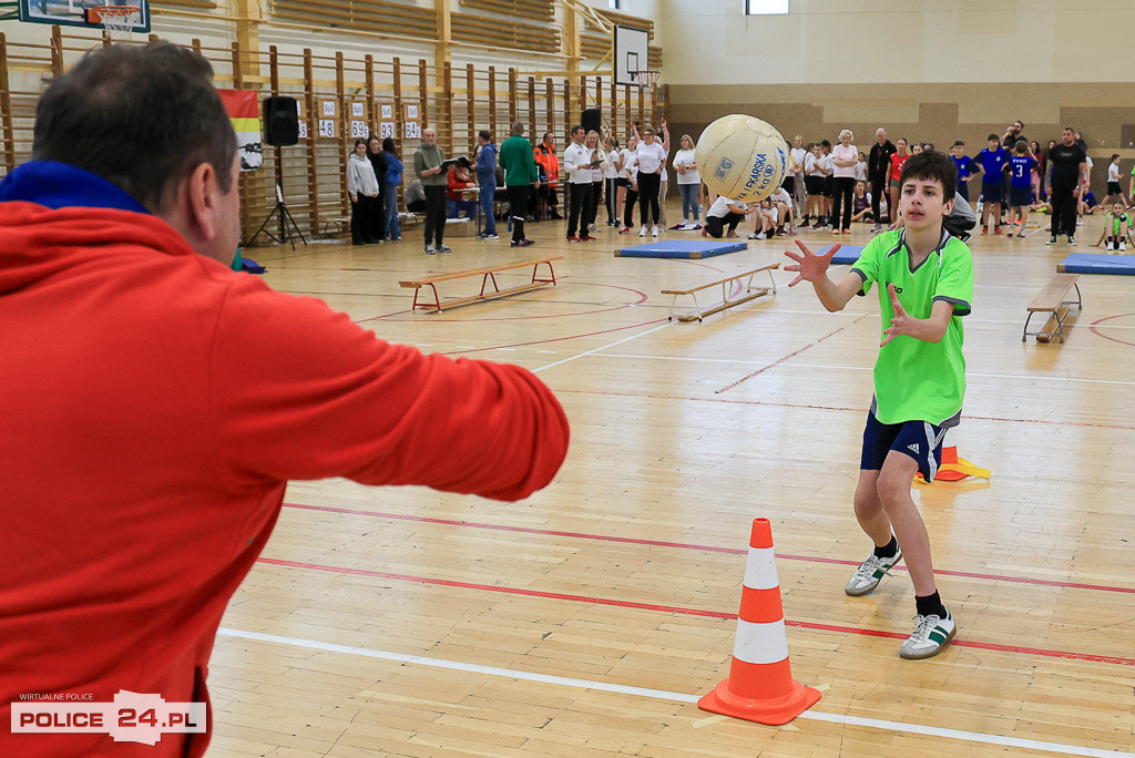 Turniej Gier i Zabaw Ruchowych o Puchar Burmistrza Polic