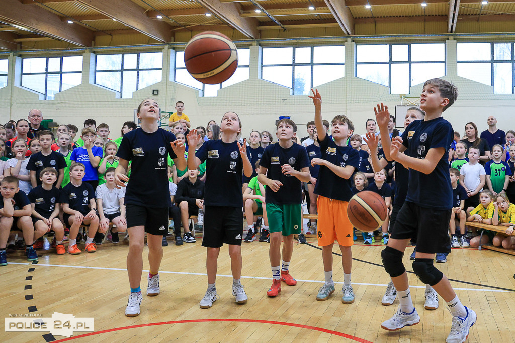Turniej Gier i Zabaw Ruchowych o Puchar Burmistrza Polic