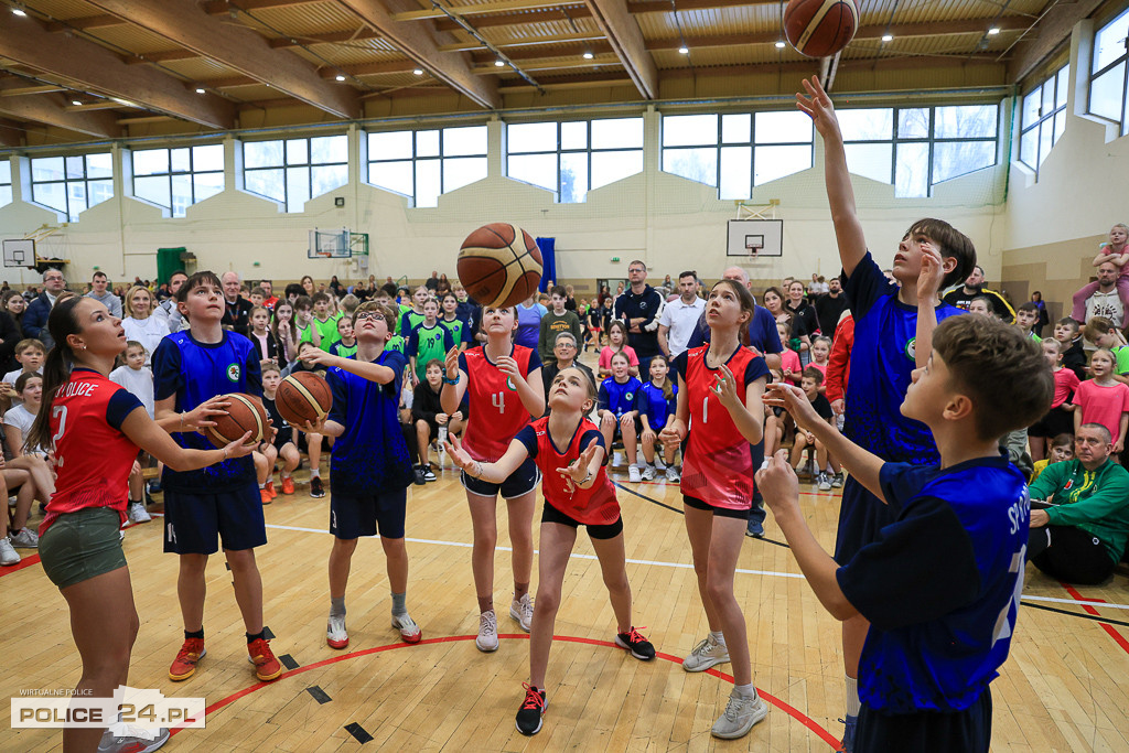 Turniej Gier i Zabaw Ruchowych o Puchar Burmistrza Polic