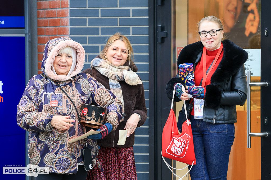 WOŚP w Policach. Wolontariusze kwestują na ulicach