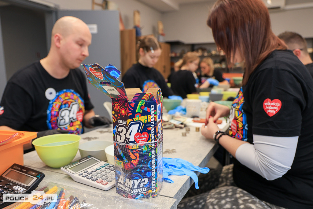 WOŚP w Policach. Wolontariusze kwestują na ulicach