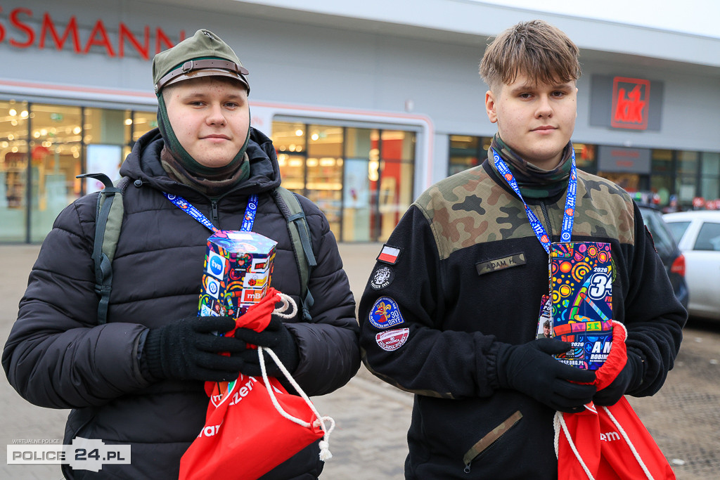 WOŚP w Policach. Wolontariusze kwestują na ulicach
