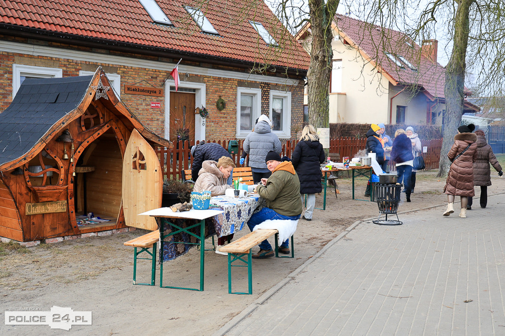 WOŚP. Burger Wiejski i zupa z „koksownika” w Niekłończycy