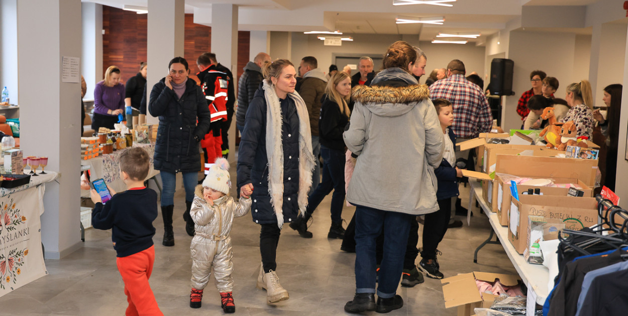 Kiermasz charytatywny w Policach