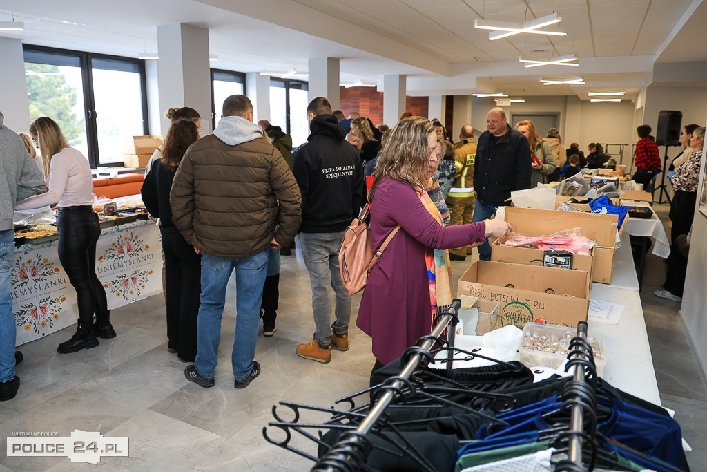 Kiermasz charytatywny w Policach