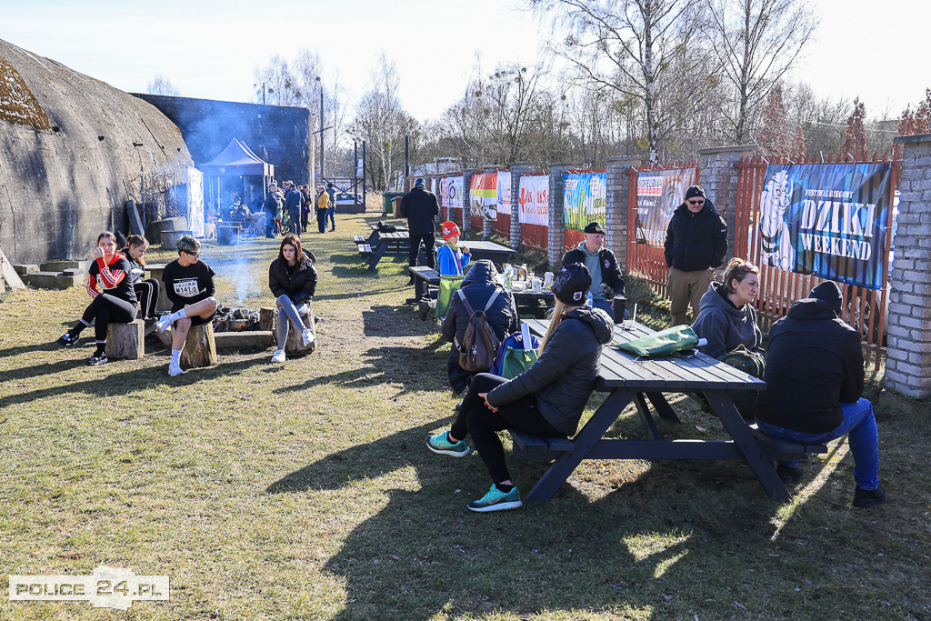 Tropem Wilczym w Policach