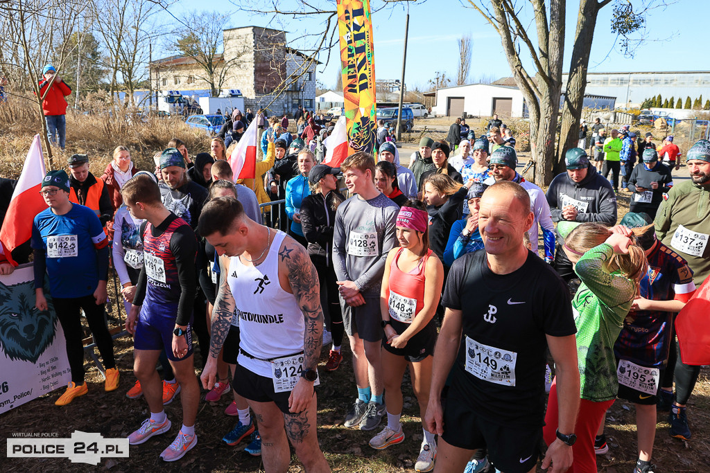 Tropem Wilczym w Policach