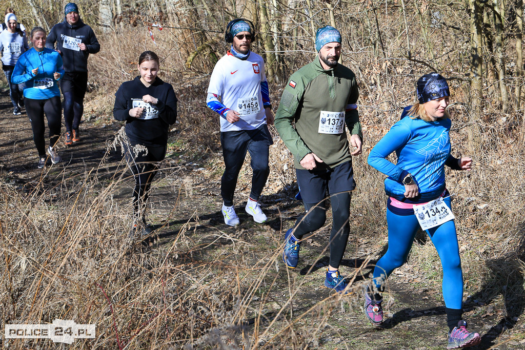 Tropem Wilczym w Policach