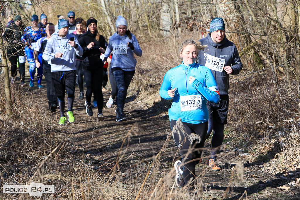 Tropem Wilczym w Policach