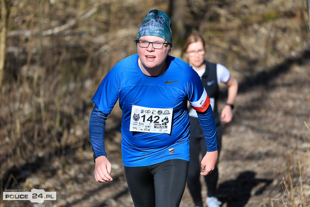 Tropem Wilczym w Policach